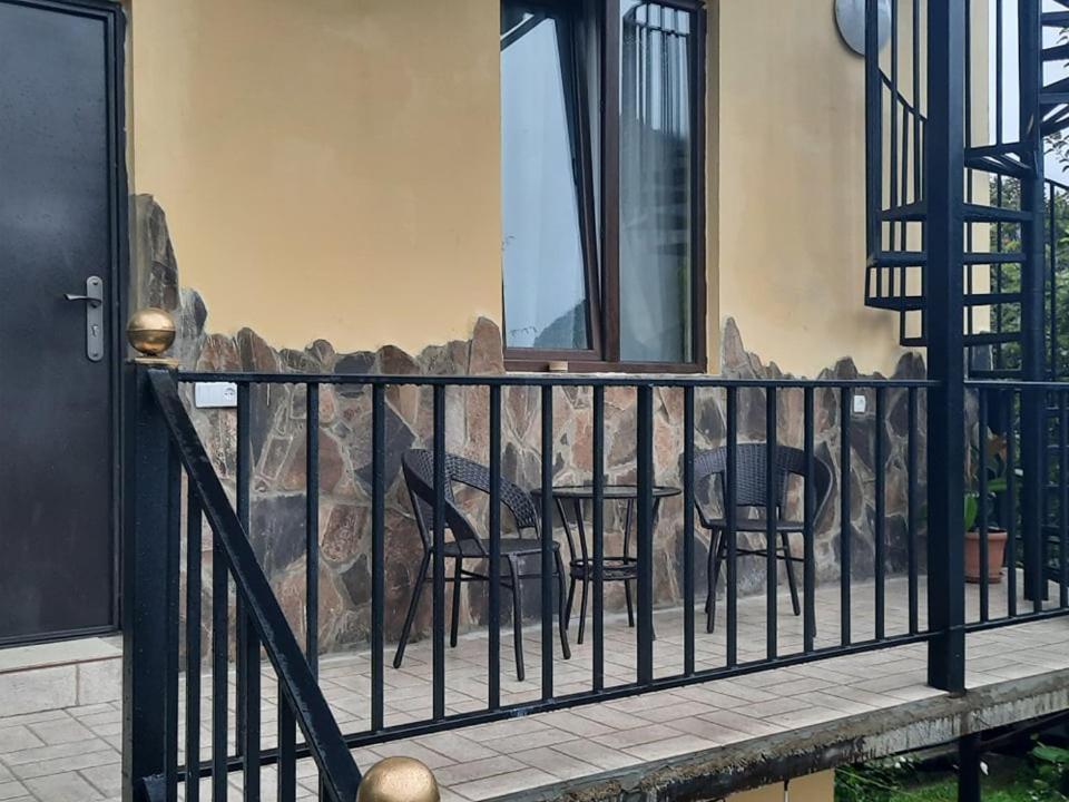 Guest House Bochora Borjomi Luaran gambar